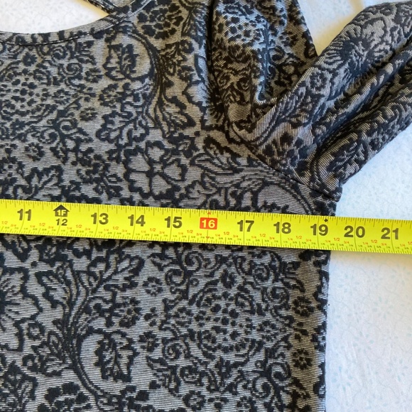 Loft women’s floral top - Picture 7 of 8